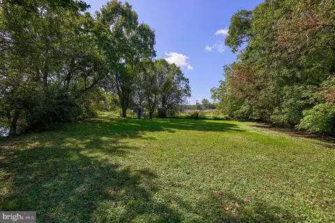 Exterior - 283 Skyview Ln, Lititz, PA 17543 photo 12 of 13