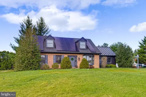 3937 Locust Grove Rd, Columbia, PA 17512