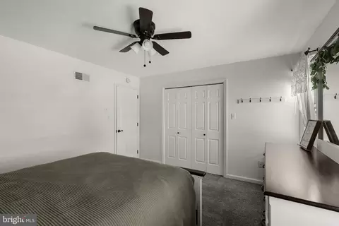 Bedroom - 646 W Brubaker Valley Rd, Lititz, PA 17543 photo 2 of 6
