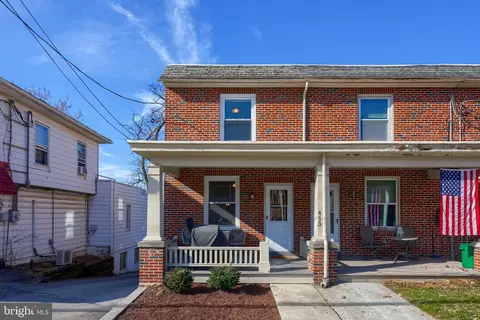 413 E Main St, Ephrata, PA 17522