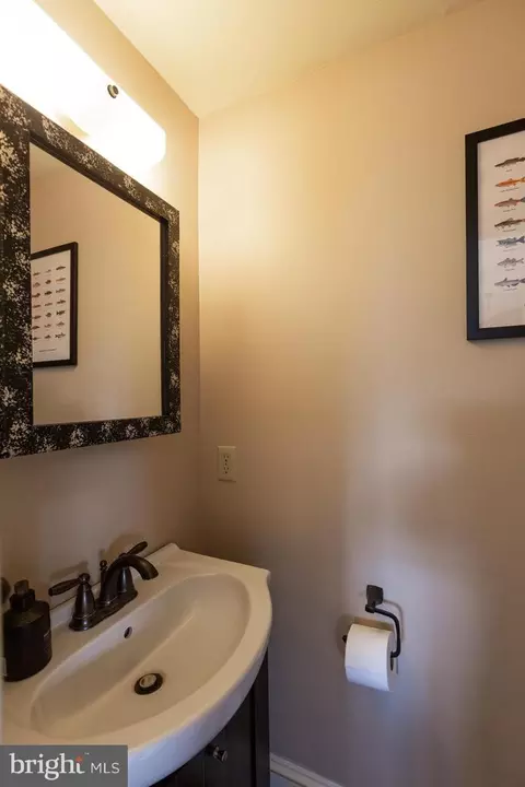 Bath - 45 Plum St, Lititz, PA 17543 photo 1 of 2