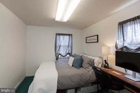 Bedroom - 45 Plum St, Lititz, PA 17543 photo 10 of 10