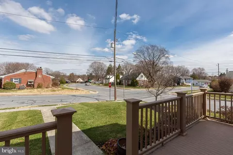 Exterior - 45 Plum St, Lititz, PA 17543 photo 10 of 19