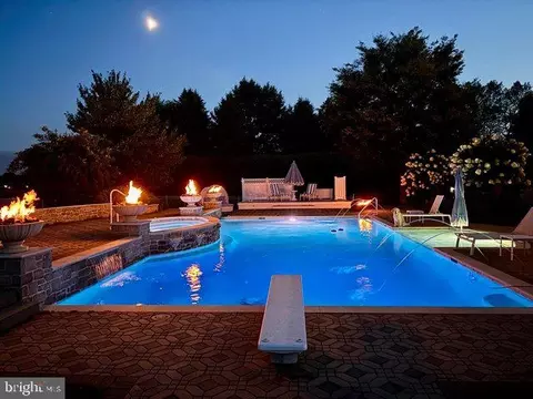 Exterior - 1000 Bluestone Dr, Lititz, PA 17543 photo 28 of 34