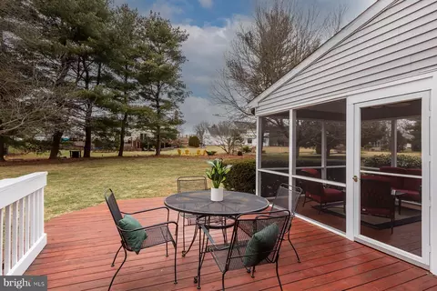 Exterior - 537 Randolph Dr, Lititz, PA 17543 photo 6 of 11