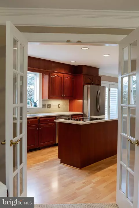 Kitchen - 537 Randolph Dr, Lititz, PA 17543 photo 1 of 8