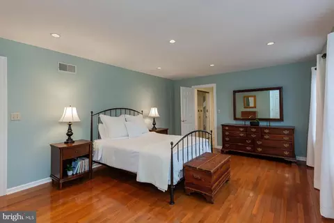 Bedroom - 537 Randolph Dr, Lititz, PA 17543 photo 2 of 6
