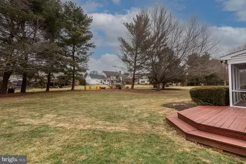 Exterior - 537 Randolph Dr, Lititz, PA 17543 photo 10 of 11