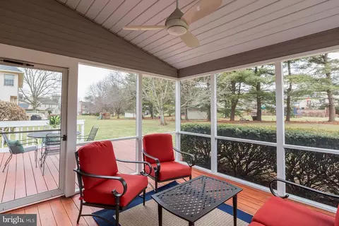 Exterior - 537 Randolph Dr, Lititz, PA 17543 photo 5 of 11