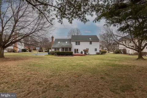 Exterior - 537 Randolph Dr, Lititz, PA 17543 photo 7 of 11