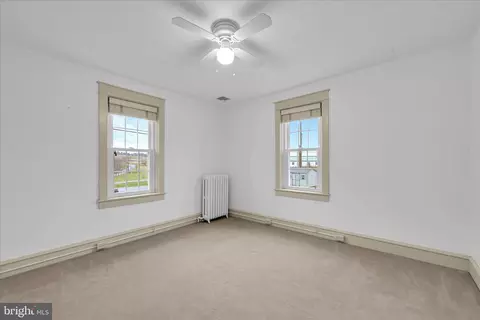 Bedroom - 301 E Meadow Valley Rd, Lititz, PA 17543 photo 5 of 5