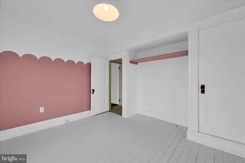 Bedroom - 301 E Meadow Valley Rd, Lititz, PA 17543 photo 3 of 5