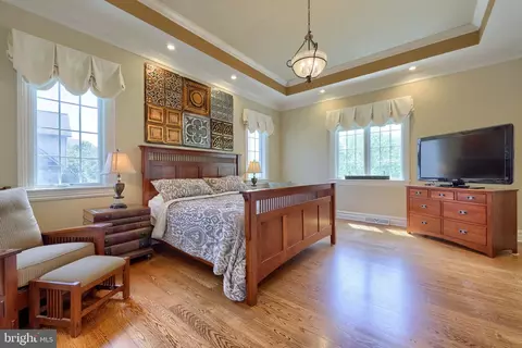 Bedroom - 388 Wheatfield Dr, Lititz, PA 17543 photo 2 of 7