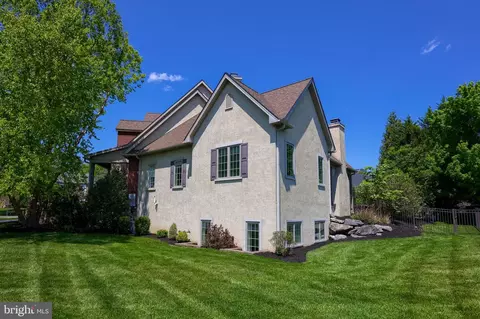 Exterior - 388 Wheatfield Dr, Lititz, PA 17543 photo 11 of 12
