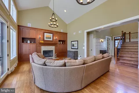 Living - 388 Wheatfield Dr, Lititz, PA 17543 photo 3 of 6