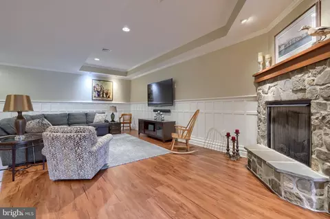 Living - 388 Wheatfield Dr, Lititz, PA 17543 photo 6 of 6