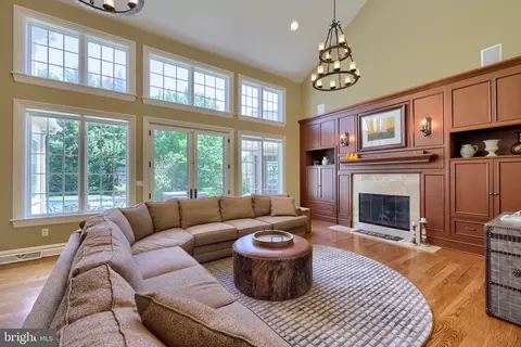 Living - 388 Wheatfield Dr, Lititz, PA 17543 photo 1 of 6