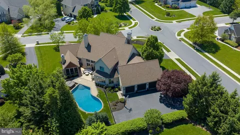 View/Area - 388 Wheatfield Dr, Lititz, PA 17543 photo 3 of 9