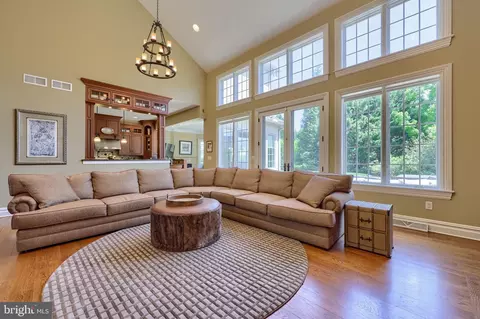 Living - 388 Wheatfield Dr, Lititz, PA 17543 photo 4 of 6
