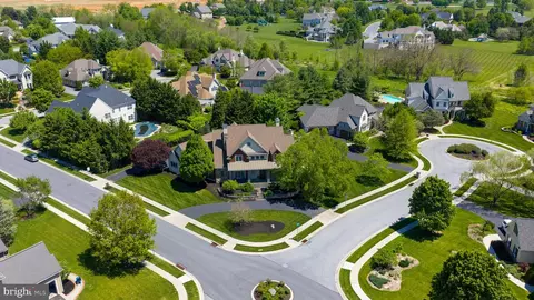 View/Area - 388 Wheatfield Dr, Lititz, PA 17543 photo 8 of 9