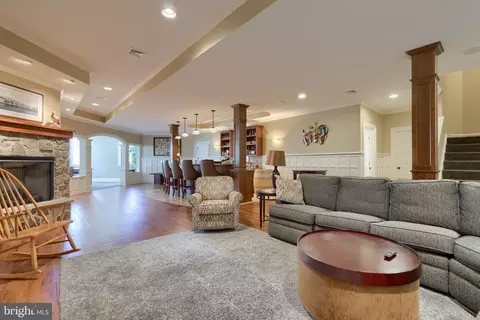 Living - 388 Wheatfield Dr, Lititz, PA 17543 photo 5 of 6