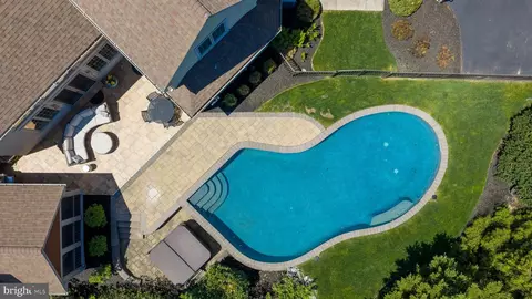 Exterior - 388 Wheatfield Dr, Lititz, PA 17543 photo 9 of 12