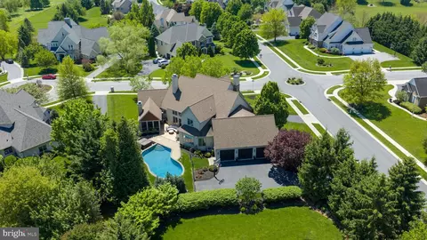View/Area - 388 Wheatfield Dr, Lititz, PA 17543 photo 4 of 9