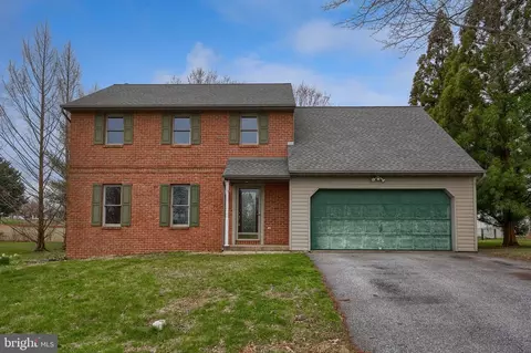 1001 Rebecca Dr, Lititz, PA 17543