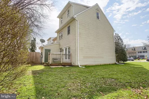 Exterior - 339 Cardinal Rd, Lititz, PA 17543 photo 5 of 8