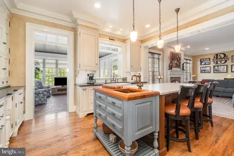 Kitchen - 280 Blantz Rd, Lititz, PA 17543 photo 2 of 10
