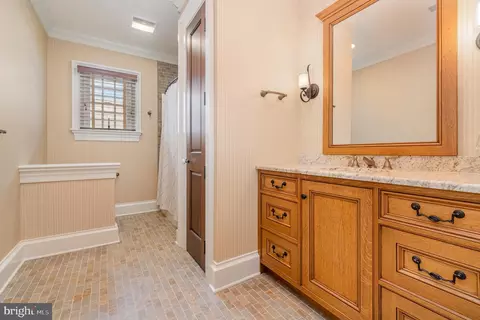 Bath - 280 Blantz Rd, Lititz, PA 17543 photo 1 of 6