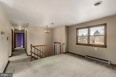 Entry Way - 30 Buttonwood Dr, Lititz, PA 17543 photo 1 of 2