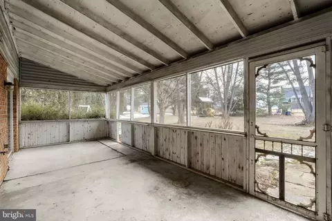 Exterior - 30 Buttonwood Dr, Lititz, PA 17543 photo 9 of 10