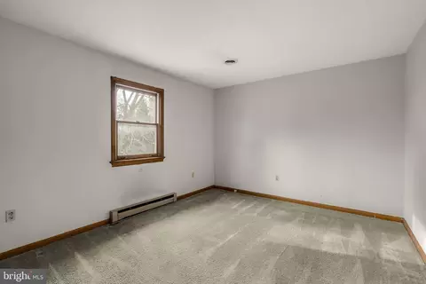Bedroom - 30 Buttonwood Dr, Lititz, PA 17543 photo 1 of 6