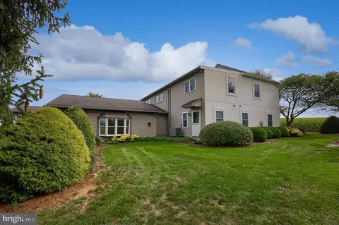 Exterior - 210 Stevens Rd, Stevens, PA 17578 photo 5 of 14