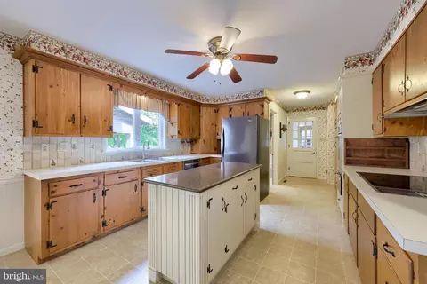 Kitchen - 210 Stevens Rd, Stevens, PA 17578 photo 1 of 5