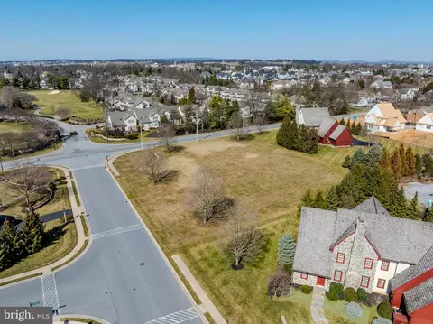 902 Bent Creek Dr, Lititz, PA 17543 photo 14