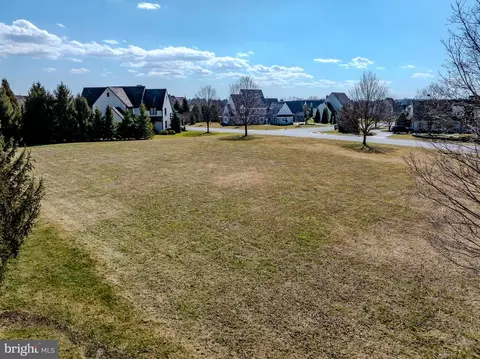 902 Bent Creek Dr, Lititz, PA 17543 photo 9