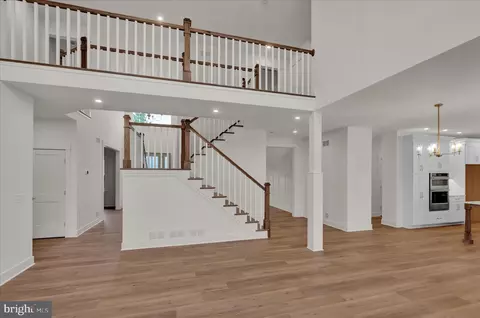 Entry Way - 513 Cheltenham Ct, Lititz, PA 17543 photo 6 of 14