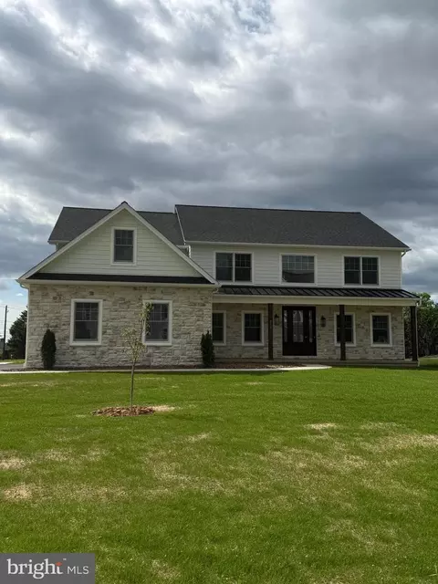 Exterior - 513 Cheltenham Ct, Lititz, PA 17543 photo 12 of 13