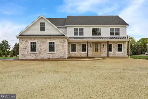 513 Cheltenham Ct, Lititz, PA 17543