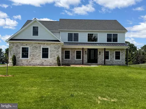 Exterior - 513 Cheltenham Ct, Lititz, PA 17543 photo 2 of 13