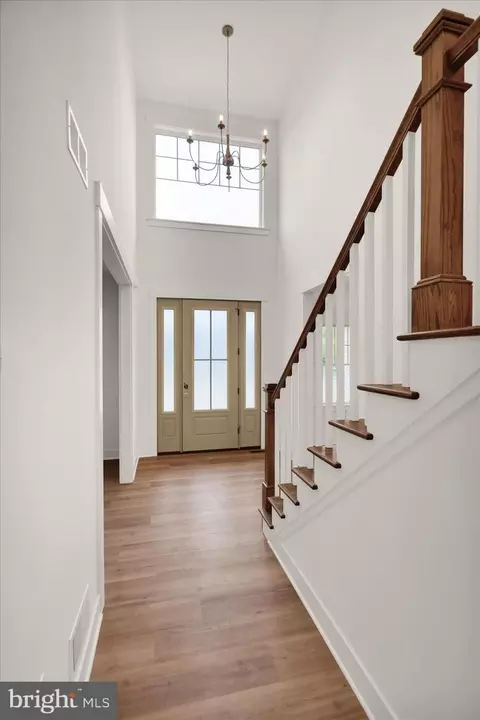 Entry Way - 513 Cheltenham Ct, Lititz, PA 17543 photo 2 of 14