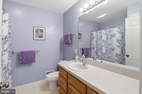 Bath - 364 Evans Rd, Lititz, PA 17543 photo 3 of 3