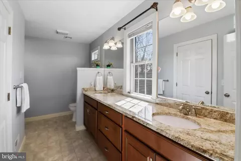 Bath - 364 Evans Rd, Lititz, PA 17543 photo 1 of 3
