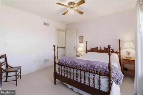 Bedroom - 364 Evans Rd, Lititz, PA 17543 photo 5 of 6