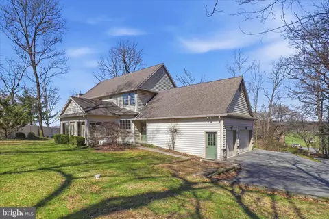 Exterior - 364 Evans Rd, Lititz, PA 17543 photo 3 of 12