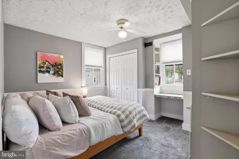 Bedroom - 135 S Cedar St, Lititz, PA 17543 photo 4 of 7