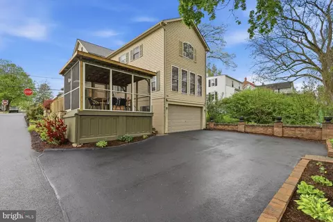 Exterior - 135 S Cedar St, Lititz, PA 17543 photo 10 of 14