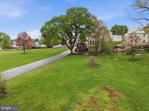 Exterior - 135 S Cedar St, Lititz, PA 17543 photo 13 of 14